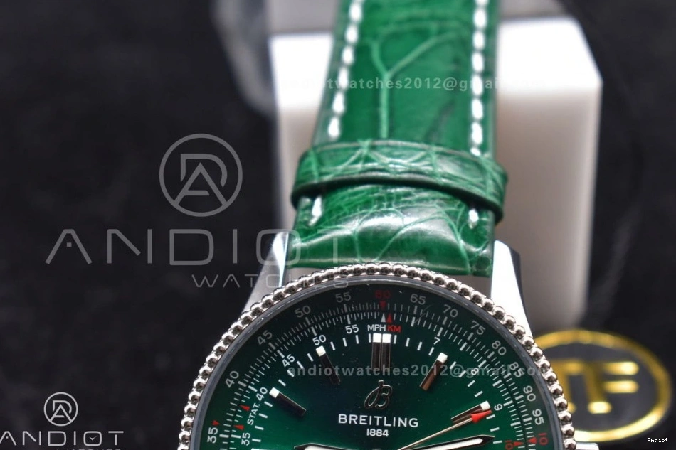 Edition  41mm Navitimer 1:1 Dial Leather Green Best TF A2824 on 0425